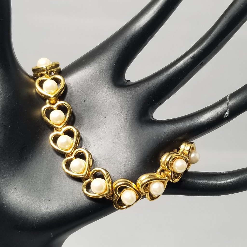 Gold Plated Heart  Pearls Link Bracelet